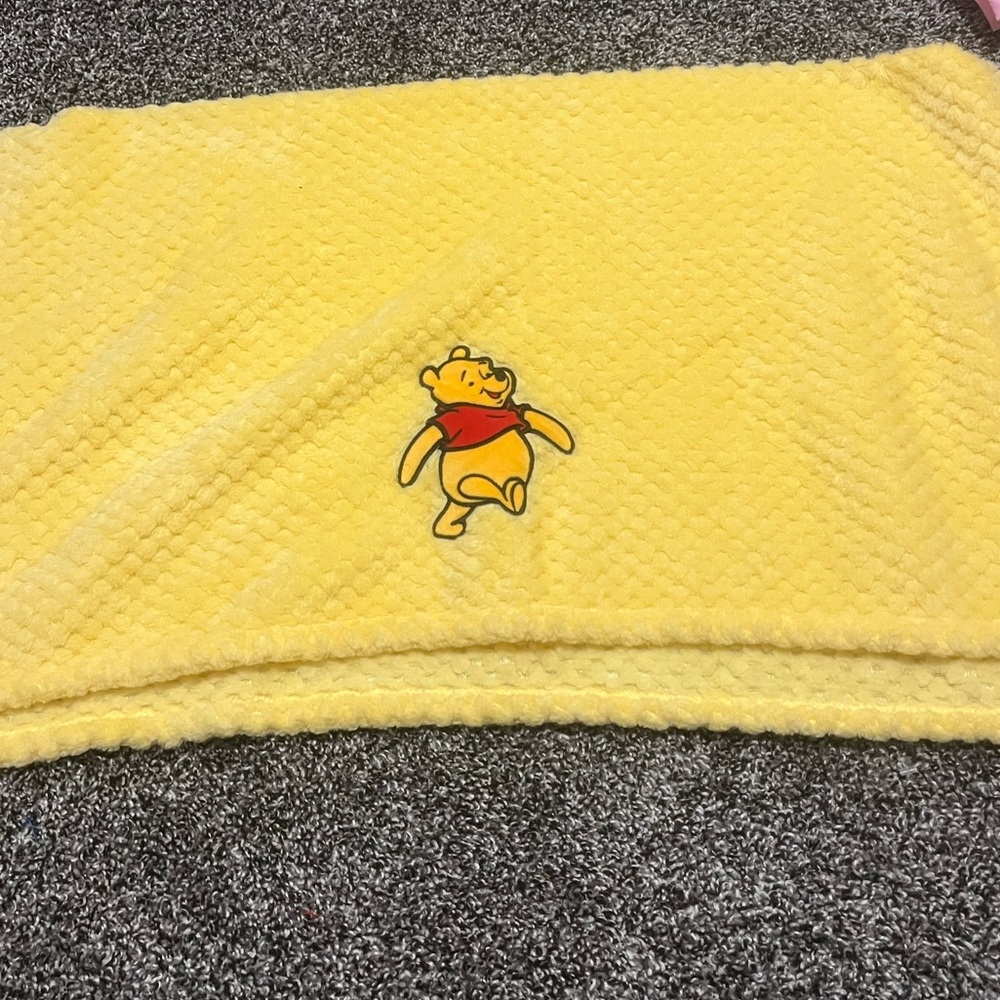 Disney Winnie the Pooh Yellow Blanket